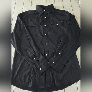 Poncho Black Button-Up Shirt Medium Slim Fit Pearl Snap